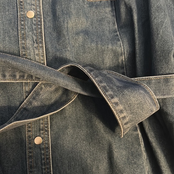 Denim jacket - Picture 4 of 4